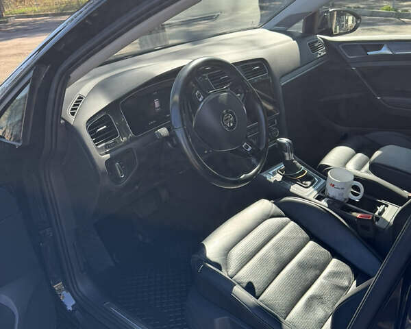 Чорний Фольксваген e-Golf, об'ємом двигуна 0 л та пробігом 128 тис. км за 15000 $, фото 9 на Automoto.ua