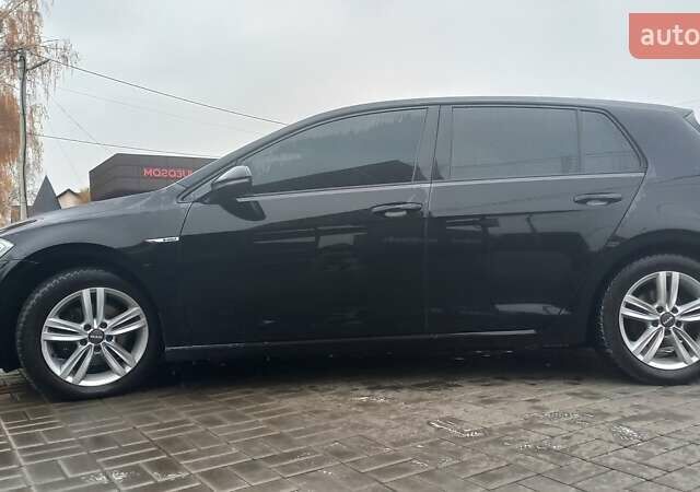 Черный Фольксваген e-Golf, объемом двигателя 0 л и пробегом 190 тыс. км за 12700 $, фото 1 на Automoto.ua
