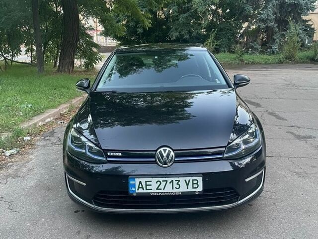 Чорний Фольксваген e-Golf, об'ємом двигуна 0 л та пробігом 143 тис. км за 13100 $, фото 8 на Automoto.ua