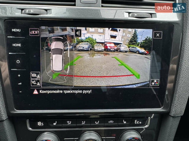 Черный Фольксваген e-Golf, объемом двигателя 0 л и пробегом 125 тыс. км за 16000 $, фото 32 на Automoto.ua