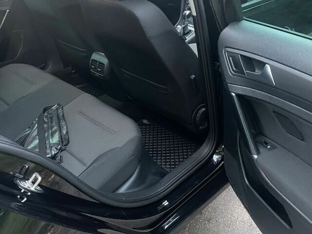 Чорний Фольксваген e-Golf, об'ємом двигуна 0 л та пробігом 143 тис. км за 13100 $, фото 13 на Automoto.ua