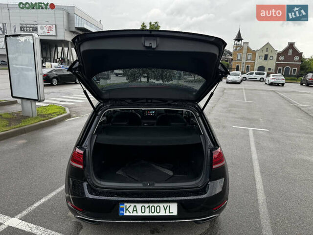 Черный Фольксваген e-Golf, объемом двигателя 0 л и пробегом 125 тыс. км за 16000 $, фото 7 на Automoto.ua