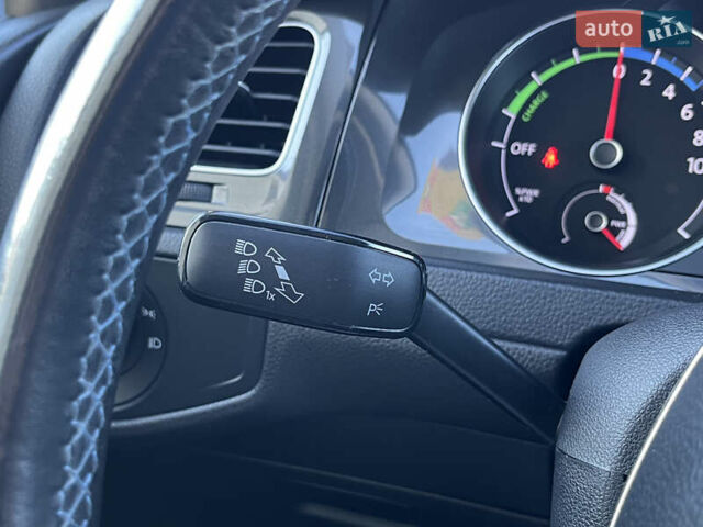 Чорний Фольксваген e-Golf, об'ємом двигуна 0 л та пробігом 51 тис. км за 13700 $, фото 24 на Automoto.ua