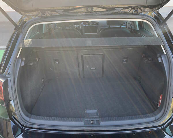 Черный Фольксваген e-Golf, объемом двигателя 0 л и пробегом 148 тыс. км за 13400 $, фото 6 на Automoto.ua