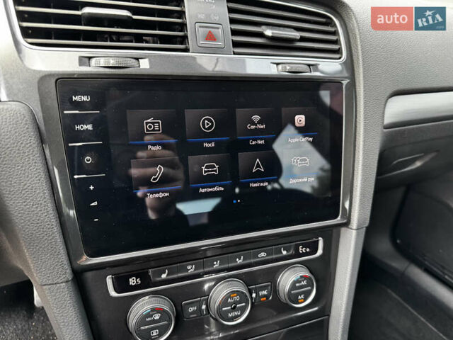 Черный Фольксваген e-Golf, объемом двигателя 0 л и пробегом 125 тыс. км за 16000 $, фото 33 на Automoto.ua