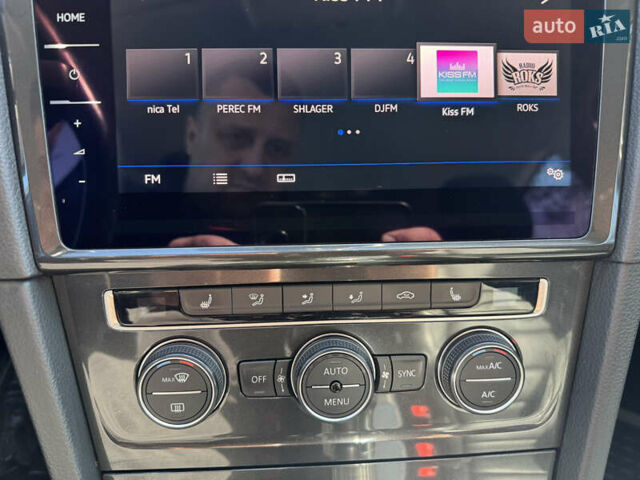 Чорний Фольксваген e-Golf, об'ємом двигуна 0 л та пробігом 128 тис. км за 15000 $, фото 7 на Automoto.ua