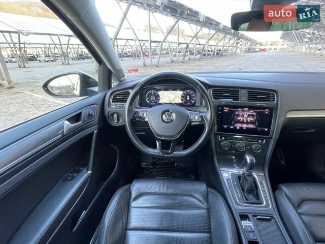 Чорний Фольксваген e-Golf, об'ємом двигуна 0 л та пробігом 146 тис. км за 13200 $, фото 39 на Automoto.ua