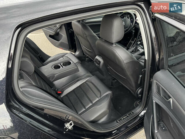 Черный Фольксваген e-Golf, объемом двигателя 0 л и пробегом 125 тыс. км за 16000 $, фото 22 на Automoto.ua