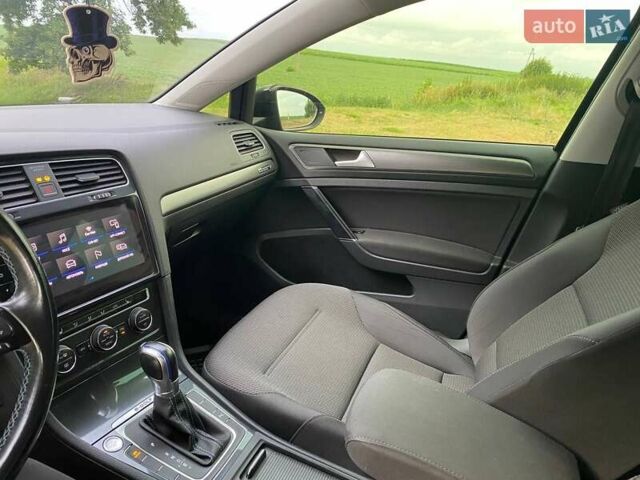 Черный Фольксваген e-Golf, объемом двигателя 0 л и пробегом 224 тыс. км за 12000 $, фото 17 на Automoto.ua