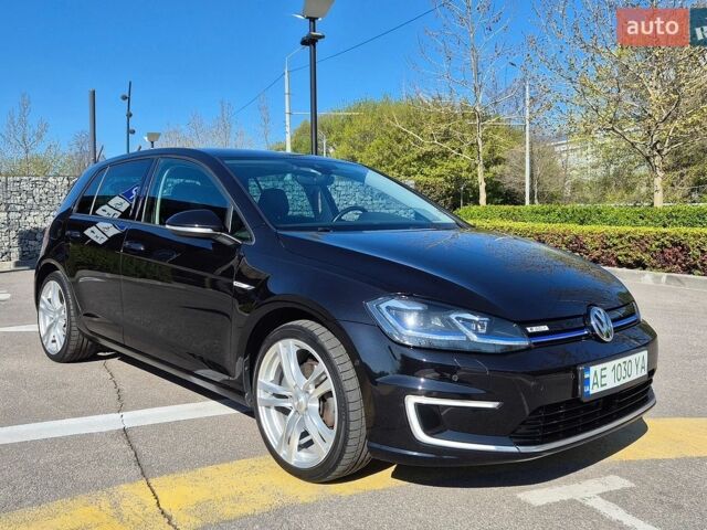 Чорний Фольксваген e-Golf, об'ємом двигуна 0 л та пробігом 166 тис. км за 14999 $, фото 2 на Automoto.ua