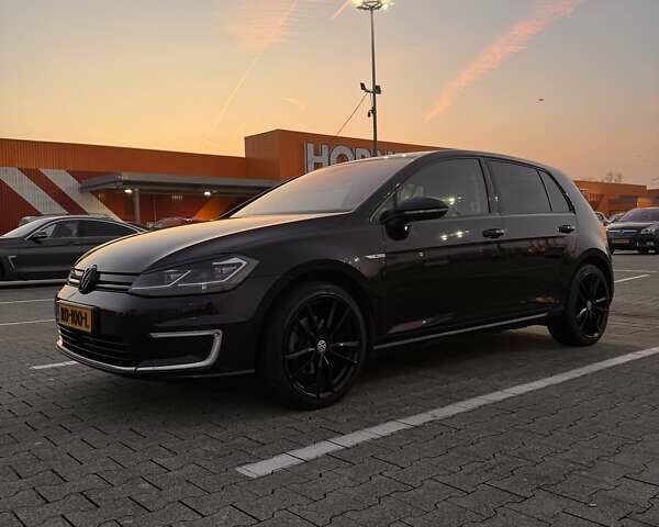 Чорний Фольксваген e-Golf, об'ємом двигуна 0 л та пробігом 166 тис. км за 14597 $, фото 8 на Automoto.ua