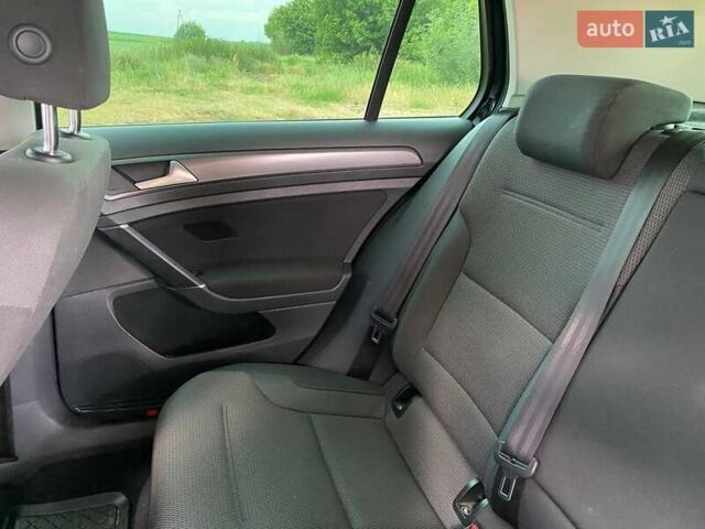 Черный Фольксваген e-Golf, объемом двигателя 0 л и пробегом 224 тыс. км за 12000 $, фото 9 на Automoto.ua