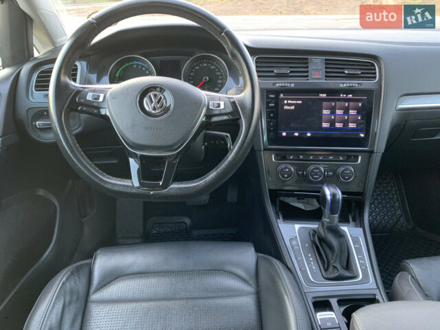 Черный Фольксваген e-Golf, объемом двигателя 0 л и пробегом 141 тыс. км за 12500 $, фото 14 на Automoto.ua
