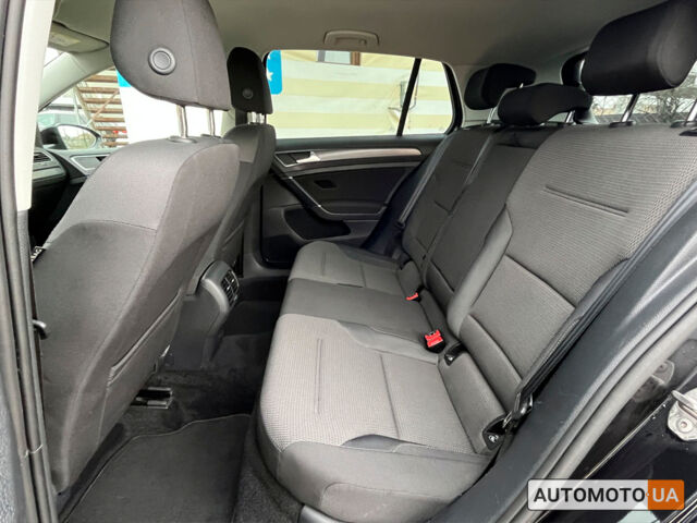 Черный Фольксваген e-Golf, объемом двигателя 36 л и пробегом 41 тыс. км за 14000 $, фото 12 на Automoto.ua