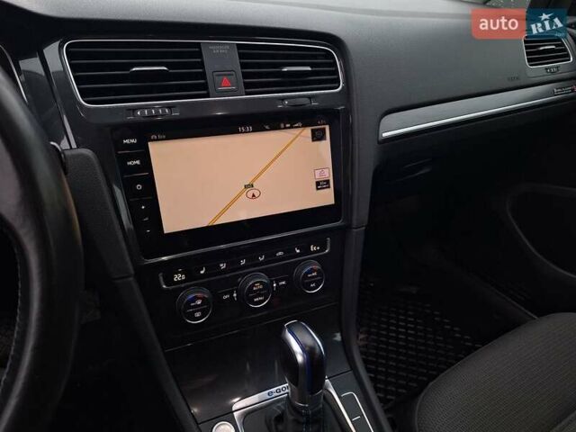 Чорний Фольксваген e-Golf, об'ємом двигуна 0 л та пробігом 140 тис. км за 11800 $, фото 19 на Automoto.ua