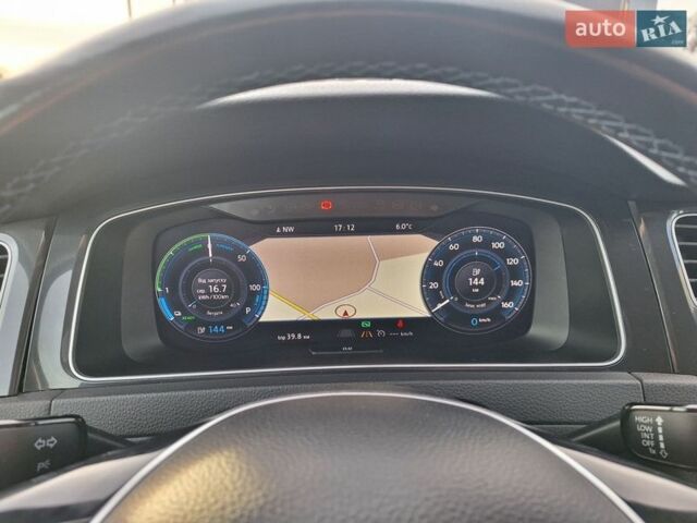 Черный Фольксваген e-Golf, объемом двигателя 0 л и пробегом 145 тыс. км за 11650 $, фото 21 на Automoto.ua