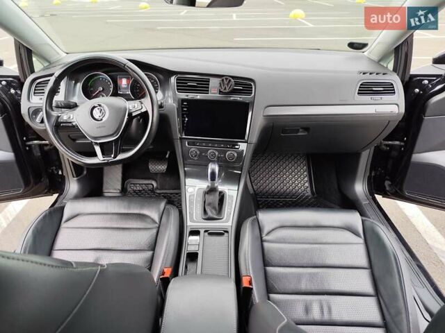 Чорний Фольксваген e-Golf, об'ємом двигуна 0 л та пробігом 77 тис. км за 12900 $, фото 32 на Automoto.ua