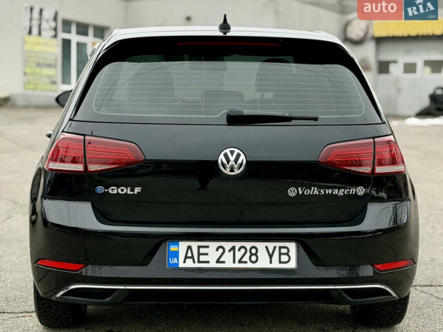 Черный Фольксваген e-Golf, объемом двигателя 0 л и пробегом 135 тыс. км за 12100 $, фото 10 на Automoto.ua