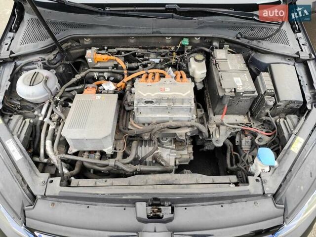 Чорний Фольксваген e-Golf, об'ємом двигуна 0 л та пробігом 77 тис. км за 12900 $, фото 42 на Automoto.ua