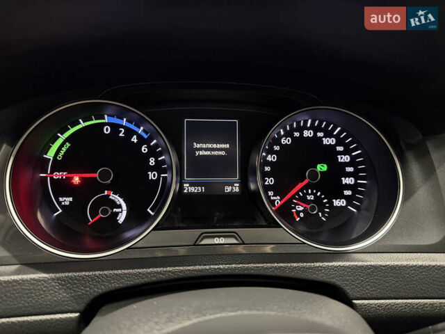 Чорний Фольксваген e-Golf, об'ємом двигуна 0 л та пробігом 219 тис. км за 11200 $, фото 10 на Automoto.ua