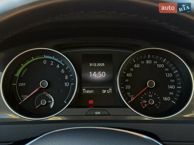 Черный Фольксваген e-Golf, объемом двигателя 0 л и пробегом 114 тыс. км за 12750 $, фото 53 на Automoto.ua