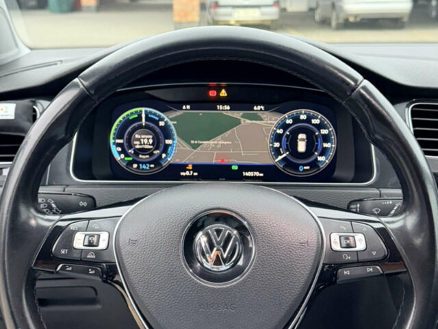 Чорний Фольксваген e-Golf, об'ємом двигуна 0 л та пробігом 141 тис. км за 15000 $, фото 12 на Automoto.ua