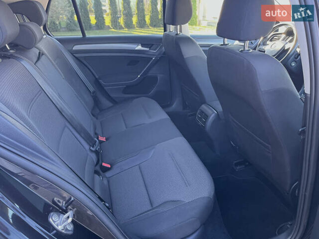 Чорний Фольксваген e-Golf, об'ємом двигуна 0 л та пробігом 51 тис. км за 13700 $, фото 30 на Automoto.ua