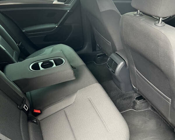 Черный Фольксваген e-Golf, объемом двигателя 0 л и пробегом 142 тыс. км за 13200 $, фото 39 на Automoto.ua