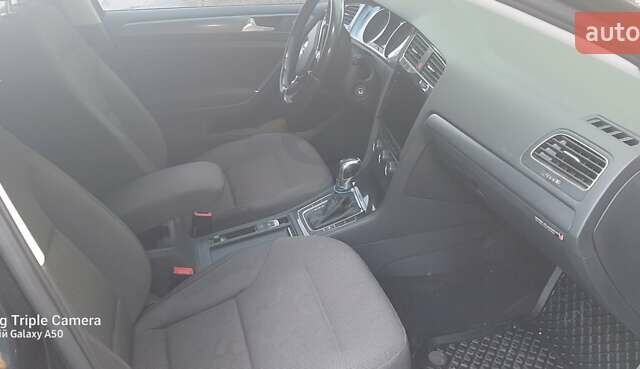 Черный Фольксваген e-Golf, объемом двигателя 0 л и пробегом 166 тыс. км за 12700 $, фото 3 на Automoto.ua