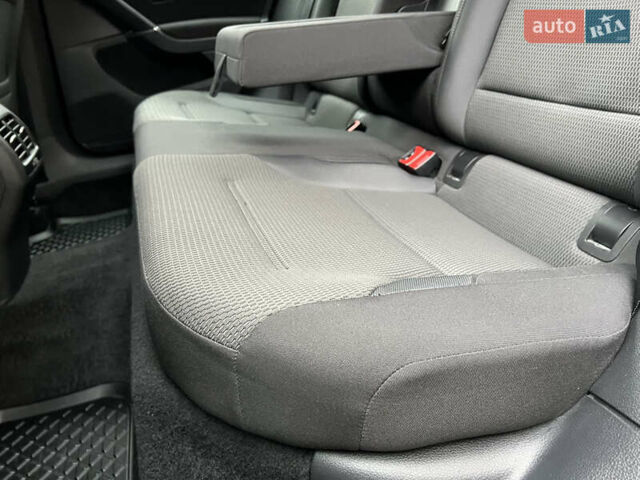 Чорний Фольксваген e-Golf, об'ємом двигуна 0 л та пробігом 109 тис. км за 12250 $, фото 30 на Automoto.ua