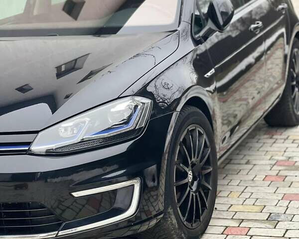 Чорний Фольксваген e-Golf, об'ємом двигуна 0 л та пробігом 96 тис. км за 13600 $, фото 2 на Automoto.ua