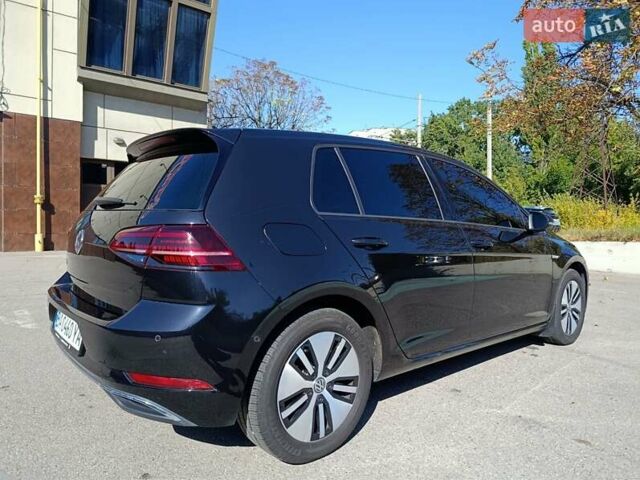 Черный Фольксваген e-Golf, объемом двигателя 0 л и пробегом 59 тыс. км за 14950 $, фото 5 на Automoto.ua