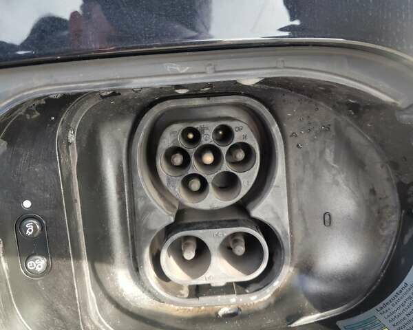 Черный Фольксваген e-Golf, объемом двигателя 0 л и пробегом 133 тыс. км за 14900 $, фото 15 на Automoto.ua