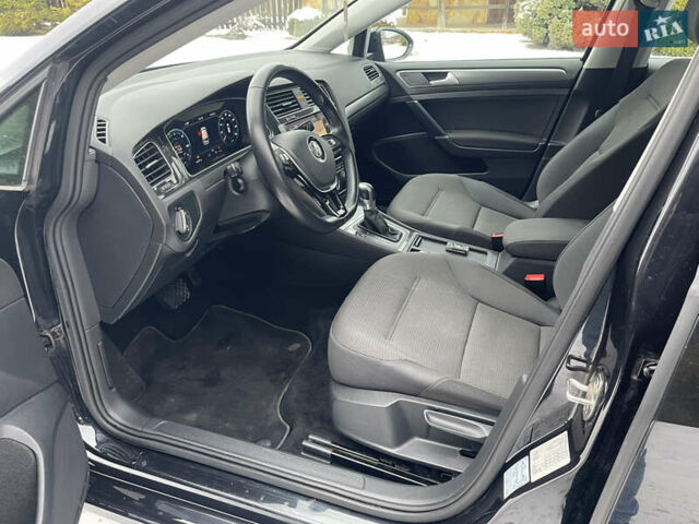 Чорний Фольксваген e-Golf, об'ємом двигуна 0 л та пробігом 108 тис. км за 13500 $, фото 7 на Automoto.ua