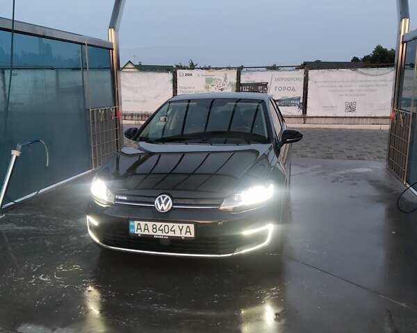 Черный Фольксваген e-Golf, объемом двигателя 0 л и пробегом 133 тыс. км за 14900 $, фото 34 на Automoto.ua