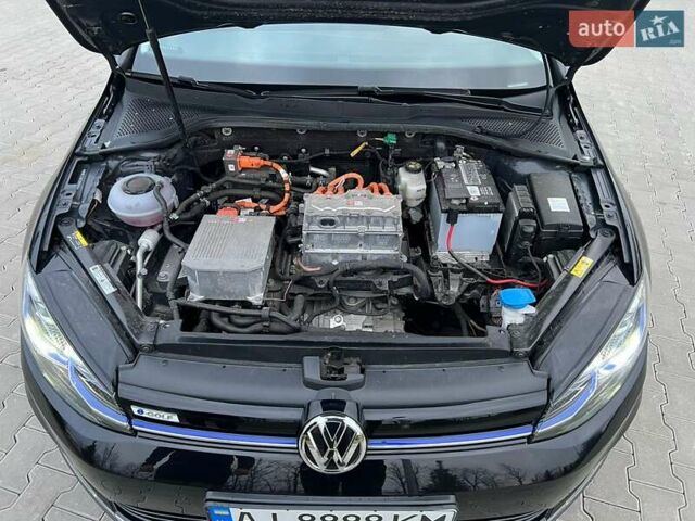 Черный Фольксваген e-Golf, объемом двигателя 0 л и пробегом 47 тыс. км за 16900 $, фото 25 на Automoto.ua