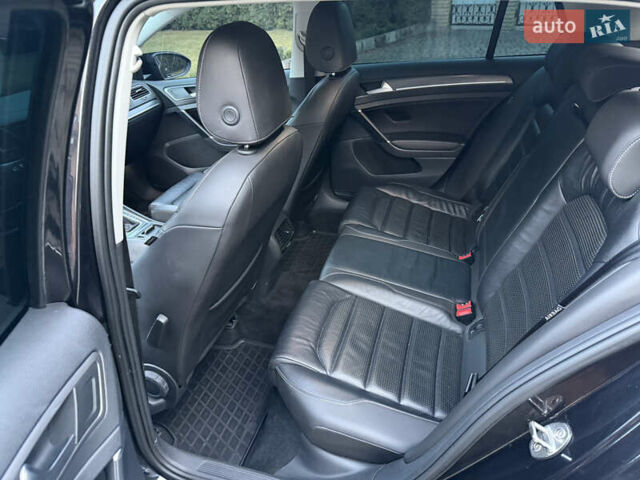 Черный Фольксваген e-Golf, объемом двигателя 0 л и пробегом 145 тыс. км за 14900 $, фото 61 на Automoto.ua