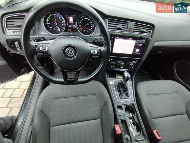 Черный Фольксваген e-Golf, объемом двигателя 0 л и пробегом 149 тыс. км за 11900 $, фото 16 на Automoto.ua