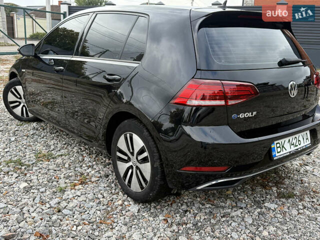 Фольксваген e-Golf 2018 в Кропивницком (Кировограде) на Automoto.ua Черный Фольксваген e-Golf, объемом двигателя 0 л и пробегом 122 тыс. км за 13700 $, фото 3 на Automoto.ua