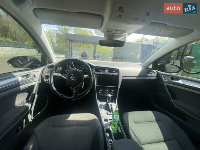 Черный Фольксваген e-Golf, объемом двигателя 0 л и пробегом 242 тыс. км за 12500 $, фото 10 на Automoto.ua