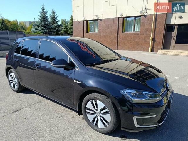 Черный Фольксваген e-Golf, объемом двигателя 0 л и пробегом 59 тыс. км за 14950 $, фото 9 на Automoto.ua