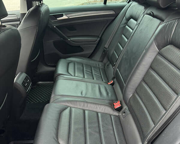 Черный Фольксваген e-Golf, объемом двигателя 0 л и пробегом 110 тыс. км за 14400 $, фото 26 на Automoto.ua