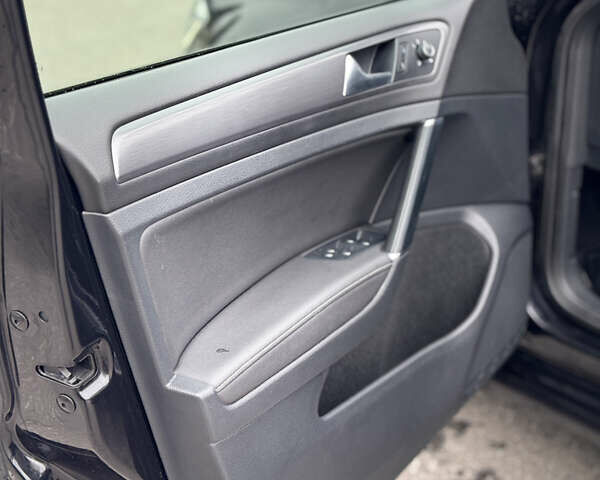 Чорний Фольксваген e-Golf, об'ємом двигуна 0 л та пробігом 155 тис. км за 12900 $, фото 15 на Automoto.ua