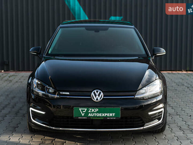 Черный Фольксваген e-Golf, объемом двигателя 0 л и пробегом 93 тыс. км за 15500 $, фото 2 на Automoto.ua