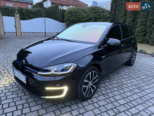 Черный Фольксваген e-Golf, объемом двигателя 0 л и пробегом 145 тыс. км за 14900 $, фото 49 на Automoto.ua