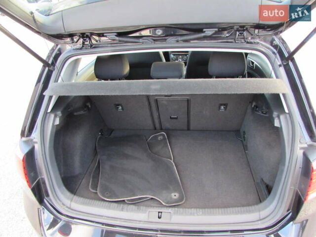 Черный Фольксваген e-Golf, объемом двигателя 0 л и пробегом 166 тыс. км за 11000 $, фото 13 на Automoto.ua