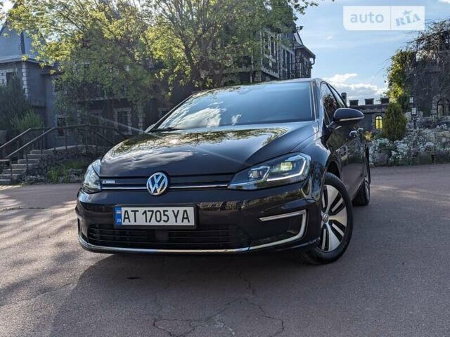 Черный Фольксваген e-Golf, объемом двигателя 0 л и пробегом 79 тыс. км за 15300 $, фото 4 на Automoto.ua