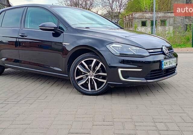 Черный Фольксваген e-Golf, объемом двигателя 0 л и пробегом 150 тыс. км за 12950 $, фото 5 на Automoto.ua