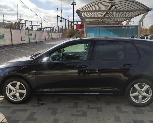 Черный Фольксваген e-Golf, объемом двигателя 0 л и пробегом 133 тыс. км за 14900 $, фото 9 на Automoto.ua