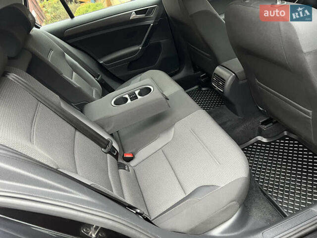 Чорний Фольксваген e-Golf, об'ємом двигуна 0 л та пробігом 109 тис. км за 12250 $, фото 27 на Automoto.ua